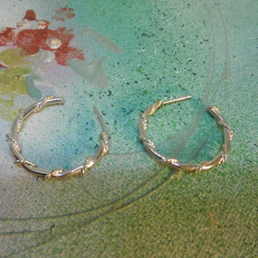 VTG silver pierced hoop earrings silver tone elegant dressy classic circlet glam - Picture 2 of 10